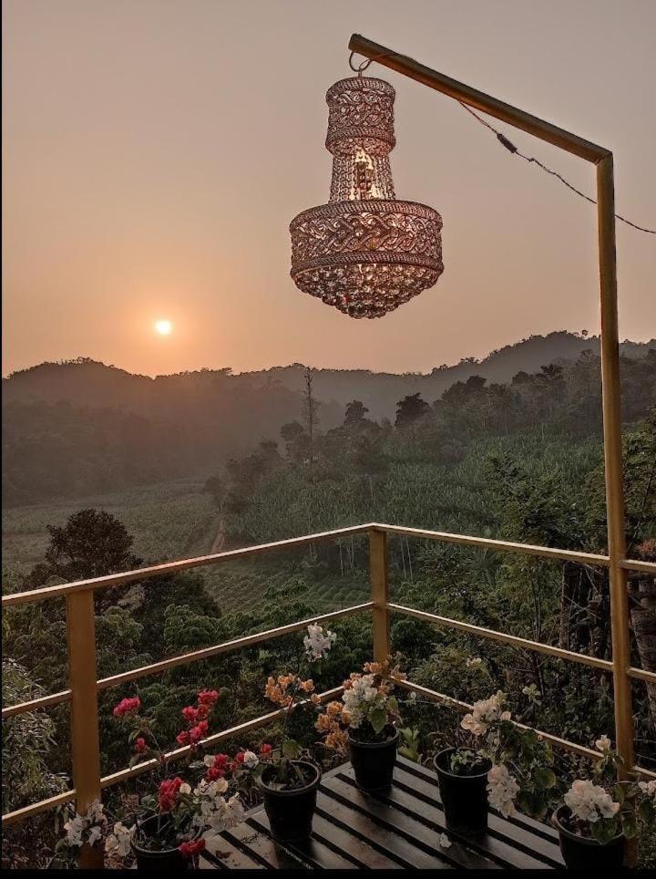 Serene Crest Resort Mananthavady Exteriör bild